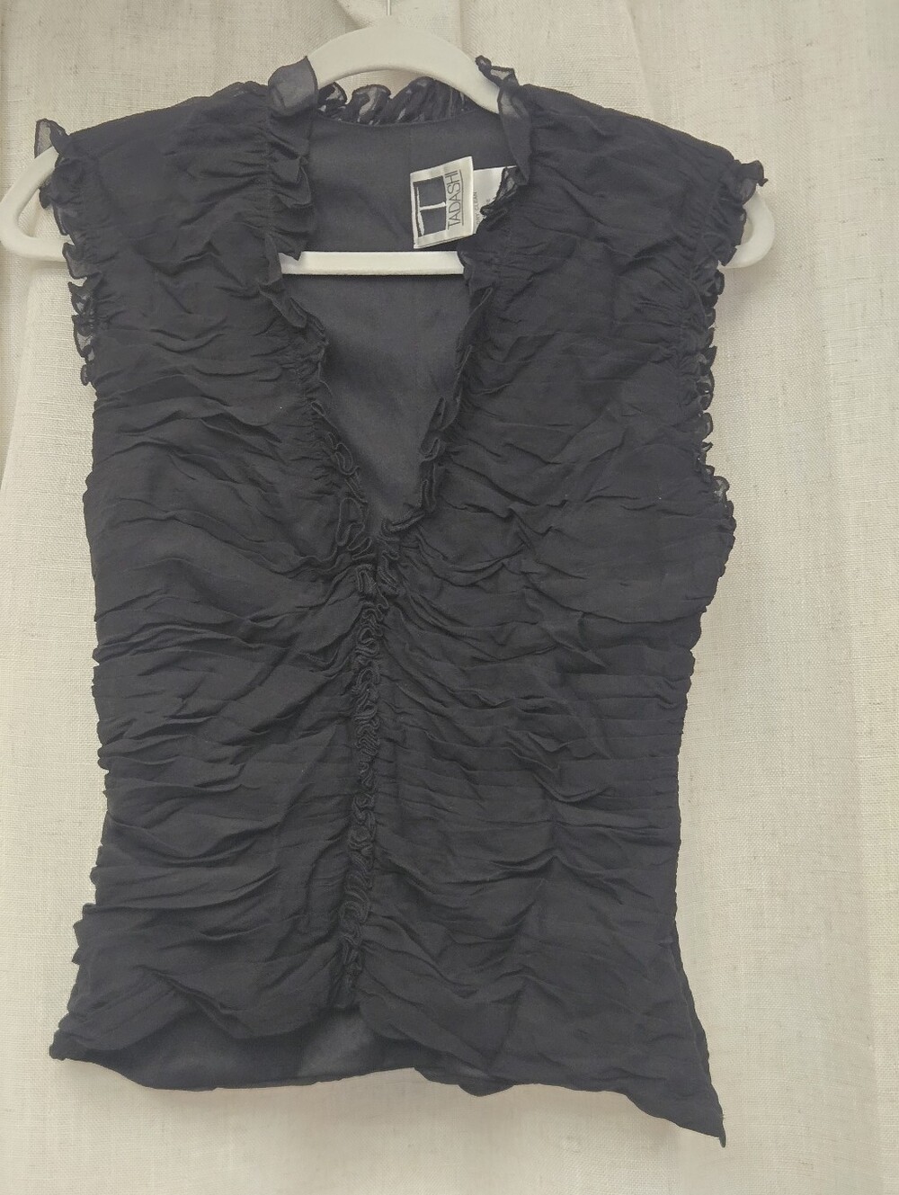 Tadashi Black Silk Ruched Ruffle Top Size 8 Romantic Gothic Y2K